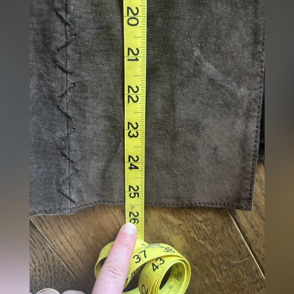 Women's Brown Suede Jacket - Picture 9 of 12